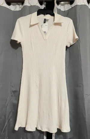 H&M Dress thumbnail 4