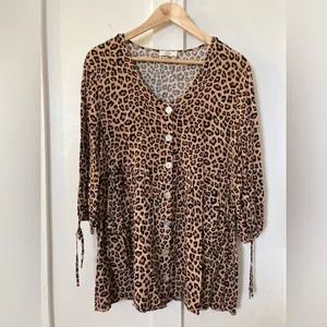 Entro Leopard Print Button Down Blouse Tie Sleeve V-Neck Pockets Boho Chic Small thumbnail 9