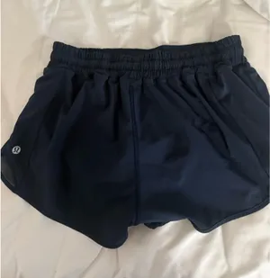 Lululemon Hotty Shorts  thumbnail 2