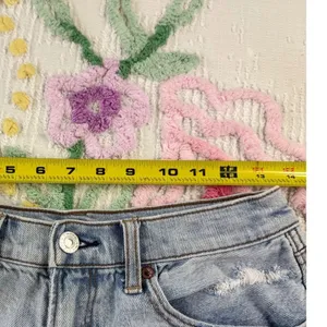 American Eagle Outfitters Distressed Patchwork Denim Shorts Women Size 6‎ thumbnail 6