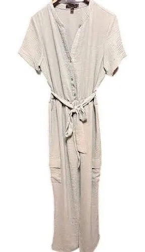 Women's Jumpsuit Casual Button Down Short Sleeve Sage Green belted‎ Size Unknown thumbnail 1
