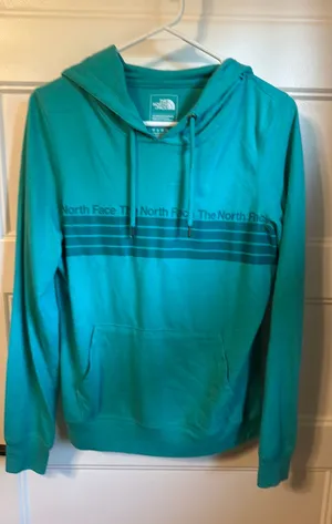 North face pullover  thumbnail 1