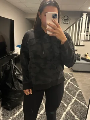 Calvin Klein Black Camo Cropped Hoodie thumbnail 4