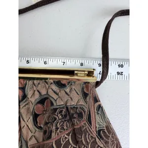 Vintage 80s Tapestry Patchwork Floral‎ Crossbody Bag Gold Frame Clasp Boho thumbnail 9