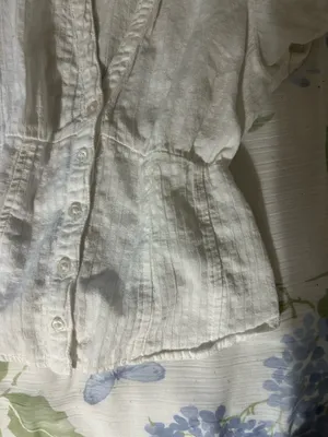 American Eagle V-Neck top puff sleeves tie back  thumbnail 2