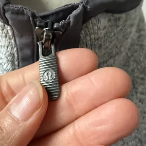 Lululemon Gray Fleece Jacket Size 8 thumbnail 3