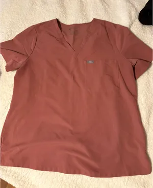 FIGS Scrub Top thumbnail 1