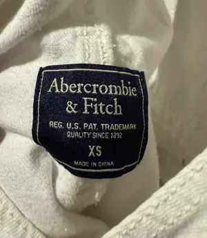 Abercrombie white overall denim shorts thumbnail 3