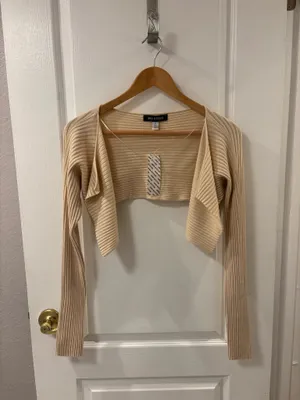 NWT Urban Outfitters Karla Ribbed Shrug Cardigan Bolero Cropped Ivory Beige Cozy S thumbnail 3