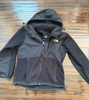 North Face Hooded Fleece thumbnail 1