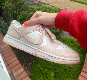 Nike Women’s Dunk Low Sneakers thumbnail 2