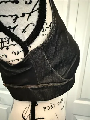 HALARA Black Denim-Inspired Crop Tank thumbnail 6