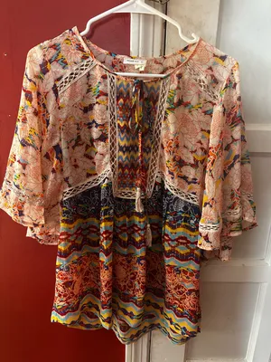 Anthropologie Meadow Rue Batai Peasant Tassel Mixed Floral Crochet Lace Top thumbnail 4