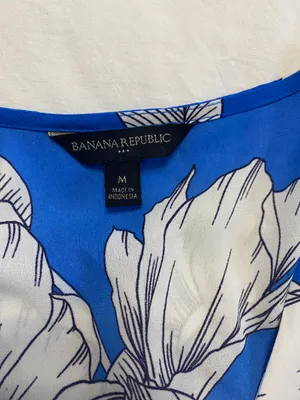 Banana Republic Blue And White Floral Top thumbnail 8
