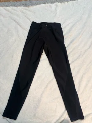 Old Navy Black High-Waist Active Leggings thumbnail 4