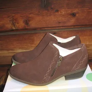 Earth Origins Brown Suede Booties thumbnail 3