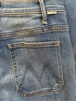 Mother Denim Patch Pocket Insider Ankle Happy Pill Wash thumbnail 4