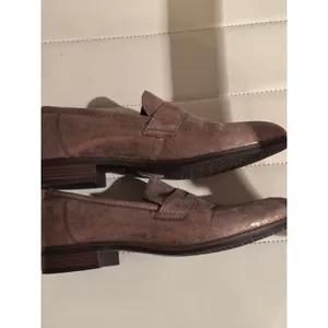 Clarks Women's Metallic Rose Gold‎ Loafer Shoes Size 7.5 M thumbnail 3