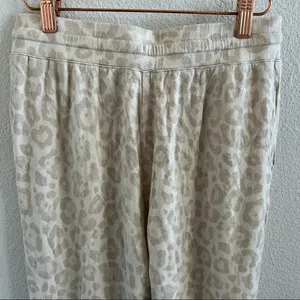 Splendid Neutral Leopard Print Lounge Pants Cozy Jogger Elastic Waist S thumbnail 6