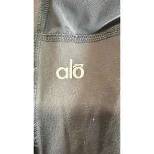 Alo Yoga Goddess Leggings Charcoal Gray Mesh Panel Ruched Over The Heel Pants thumbnail 3