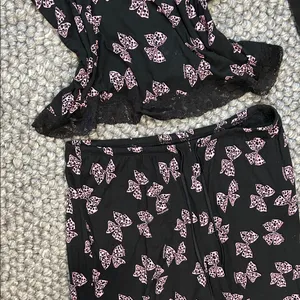 Victoria's Secret Heavenly by Black Pink Butterfly Two Piece Pajama Sleep Set thumbnail 6