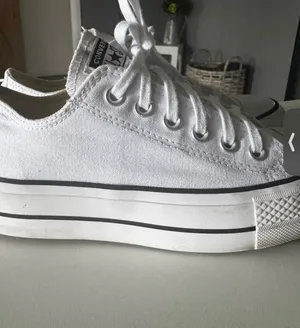 Converse Chuck Taylor All Star Lift OX Women's Platform Shoes Color: White Size: 6 thumbnail 3