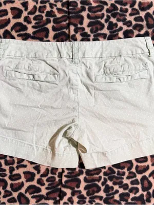 2000s vintage style American Eagle whimsical green polka dot low rise shorts thumbnail 3
