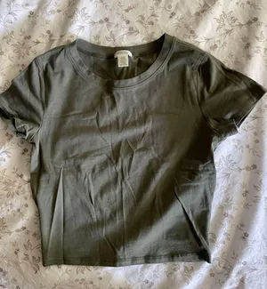 Bozzolo Olive Green Tee thumbnail 1
