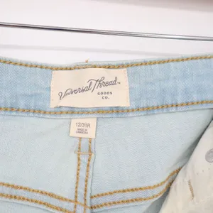 Universal Threads Jeans Womens 12 High Rise Skinny Light Blue Distressed thumbnail 2