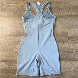 NWT SKIMS Outdoor Mid Thigh Onesie In Dust Size Large thumbnail 3