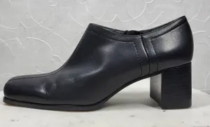 Naturalizer Stitch In Time Ankle Boots 7.5 Black Leather Chunky Heels Square Toe thumbnail 1