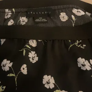 Sanctuary Black and White Floral Midi Skirt thumbnail 11