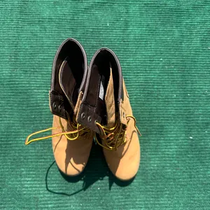 Timberland Allington Mid Boot ‘Wheat’ Women’s Size 8.5 thumbnail 3