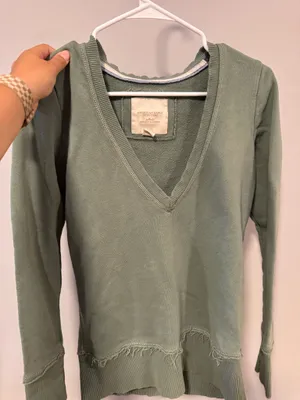 American Eagle Crewneck Sweater thumbnail 1