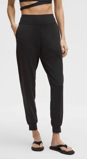 Lululemon Align Joggers thumbnail 1