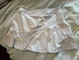 White Tennis Skirt Size XL thumbnail 1