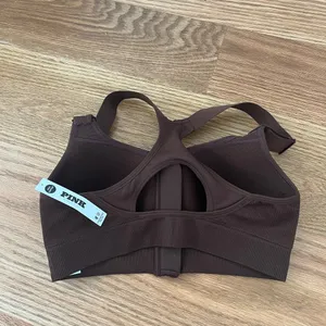 Victoria’s Secret bra thumbnail 4