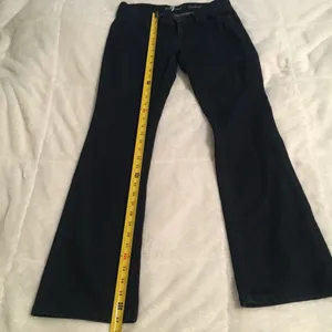 Women’s Jeans thumbnail 4