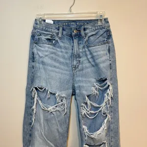 American Eagle Jeans High Rise Baggy Straight Distressed Light Wash‎ 00 Grunge thumbnail 3