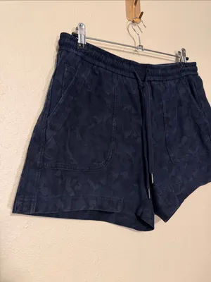 Athleta Farallon Camo Shorts Blue Size 10 Tall thumbnail 3
