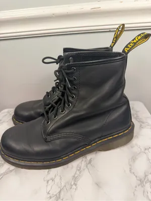 Dr. Martens 1460 Original Smooth Leather Lace Up Boots Black size w 10 m 9 thumbnail 3