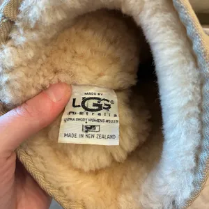 Ugg Australia Women’s Ultra Short Suede Shearling Boot Sheepskin Wool Size 9 thumbnail 8