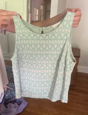Crop top thumbnail 1