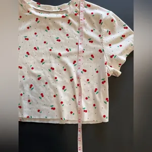 YUMMY SOFT Cherries Ribbed Short Sleeve Crewneck Crop Top Shirt Women’s M EUC thumbnail 7
