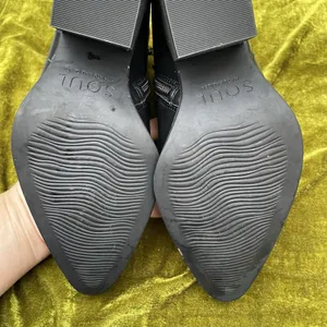Naturalizer SOUL Micah Chelsea Boots Black Pointed Toe Block Heel Size 7 thumbnail 13
