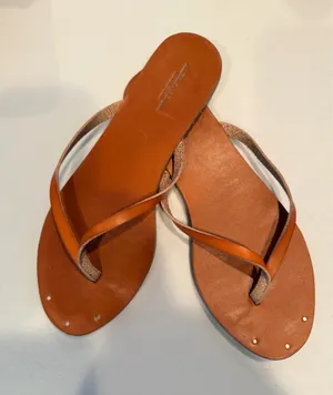 American Eagle Outfitters pp | women’s leather flip flop sandals. Size: 8 thumbnail 1