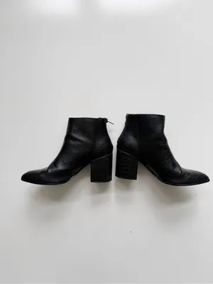Steve Madden Julianne Black Crocodile Embossed Leather Ankle Boots Size 8 thumbnail 3