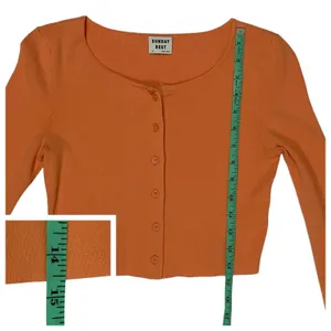 ARITZIA Sunday Best Izzy Cropped Button Up Cardigan - Orange - XS thumbnail 3