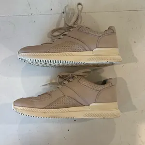EVERLANE- The Trainer Sneaker Tan Size 9 thumbnail 4
