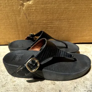 Fitflop The Skinny Thong Sandals Leather Crocodile Microwobbleboard Adjustable 6 thumbnail 3